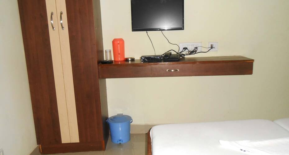 Kohinoor Guest House, Chennai 4